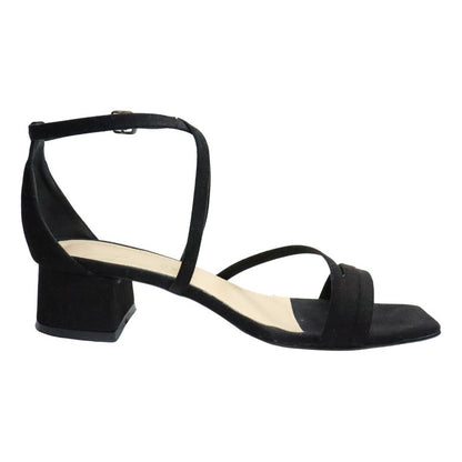 Modelo Mila 4 cms Talla Grande