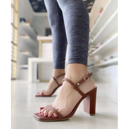 Modelo Anya Tallas Grandes