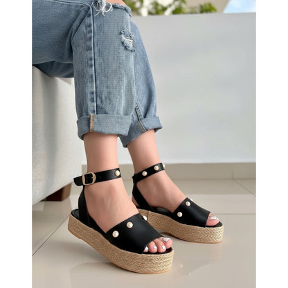 Modelo Sharon Perlas