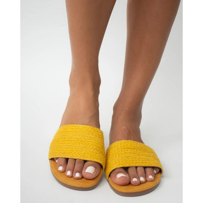 Modelo Maria Yute Amarillo